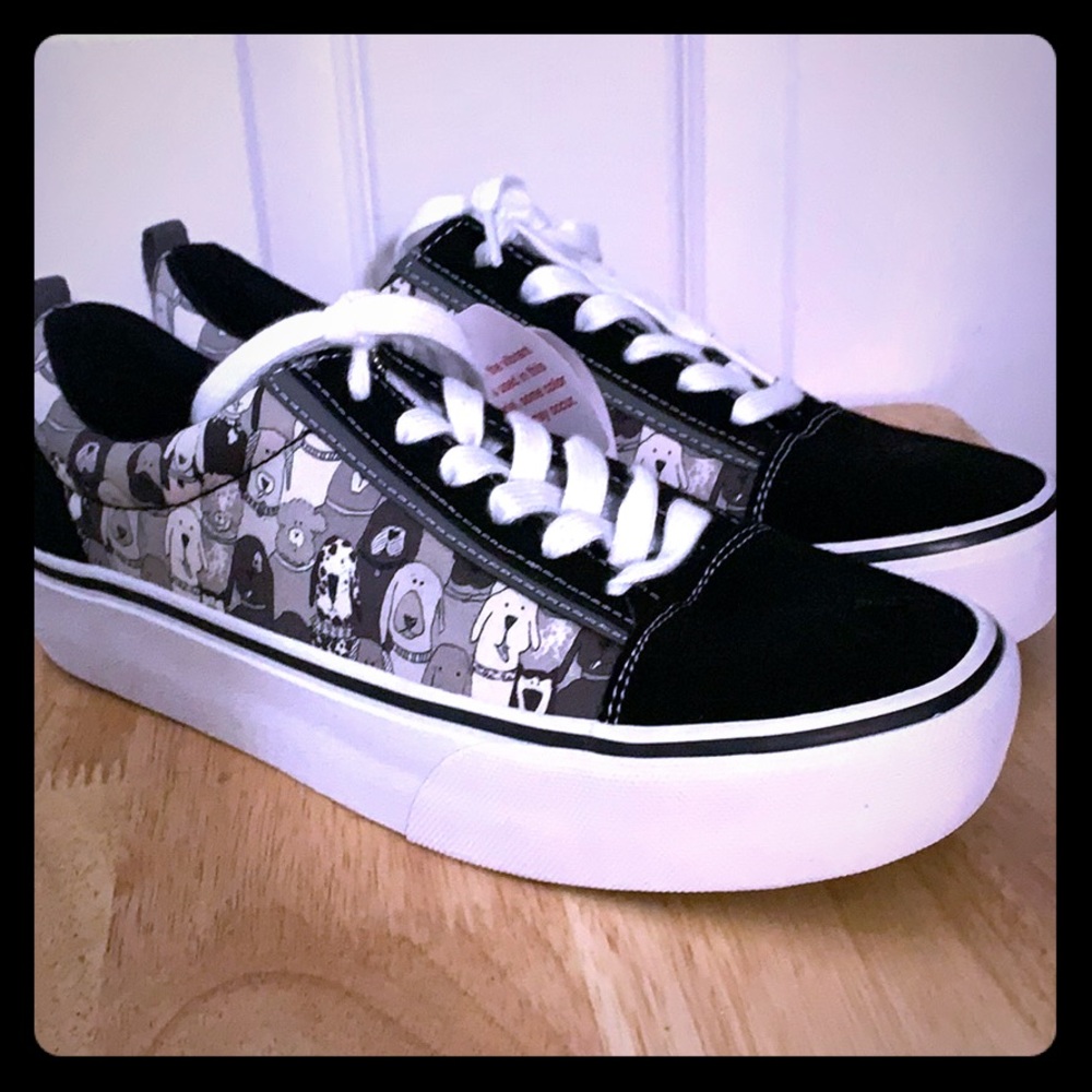 Women’s sneakers